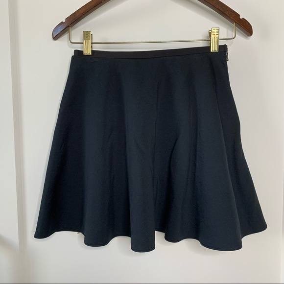 Aritzia Talula Circle mini Skirt - Picture 3 of 13